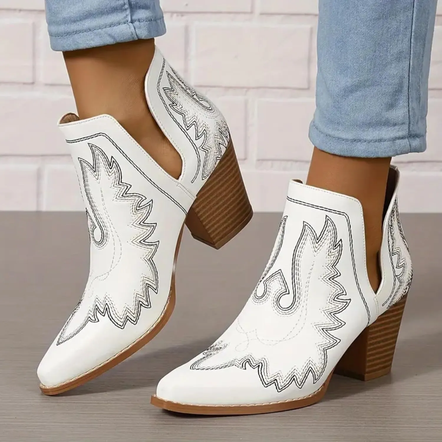 Cowboy Boots for Women Western Cowboy Boots Durable Stack Heel Ankle Style Cowgirl Boots Comfortable Faux Leather Booties