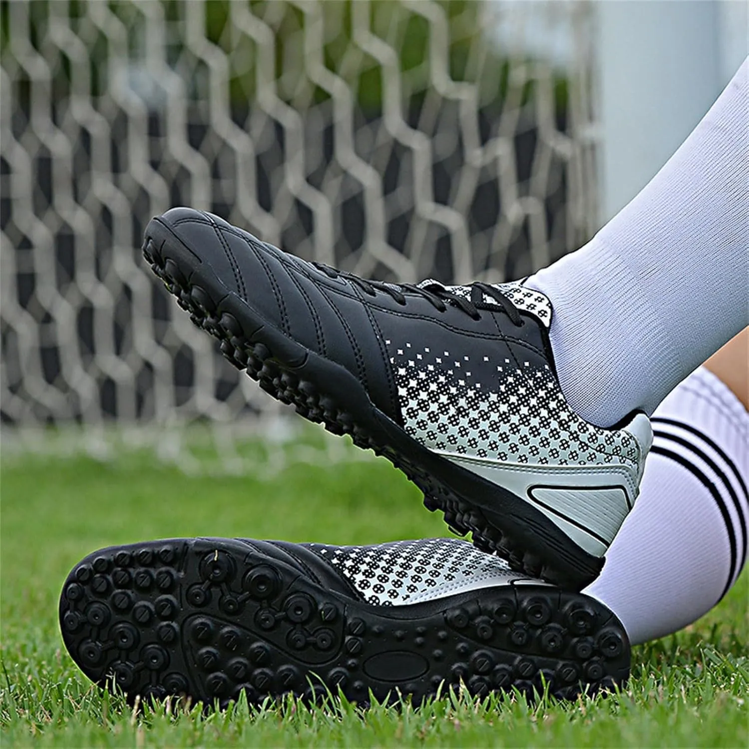Kids Soccer Cleats Boys Girls Youth Athletic Outdoor & Indoor Baseball Shoe Firm Ground Cleat Flexible Sneaker