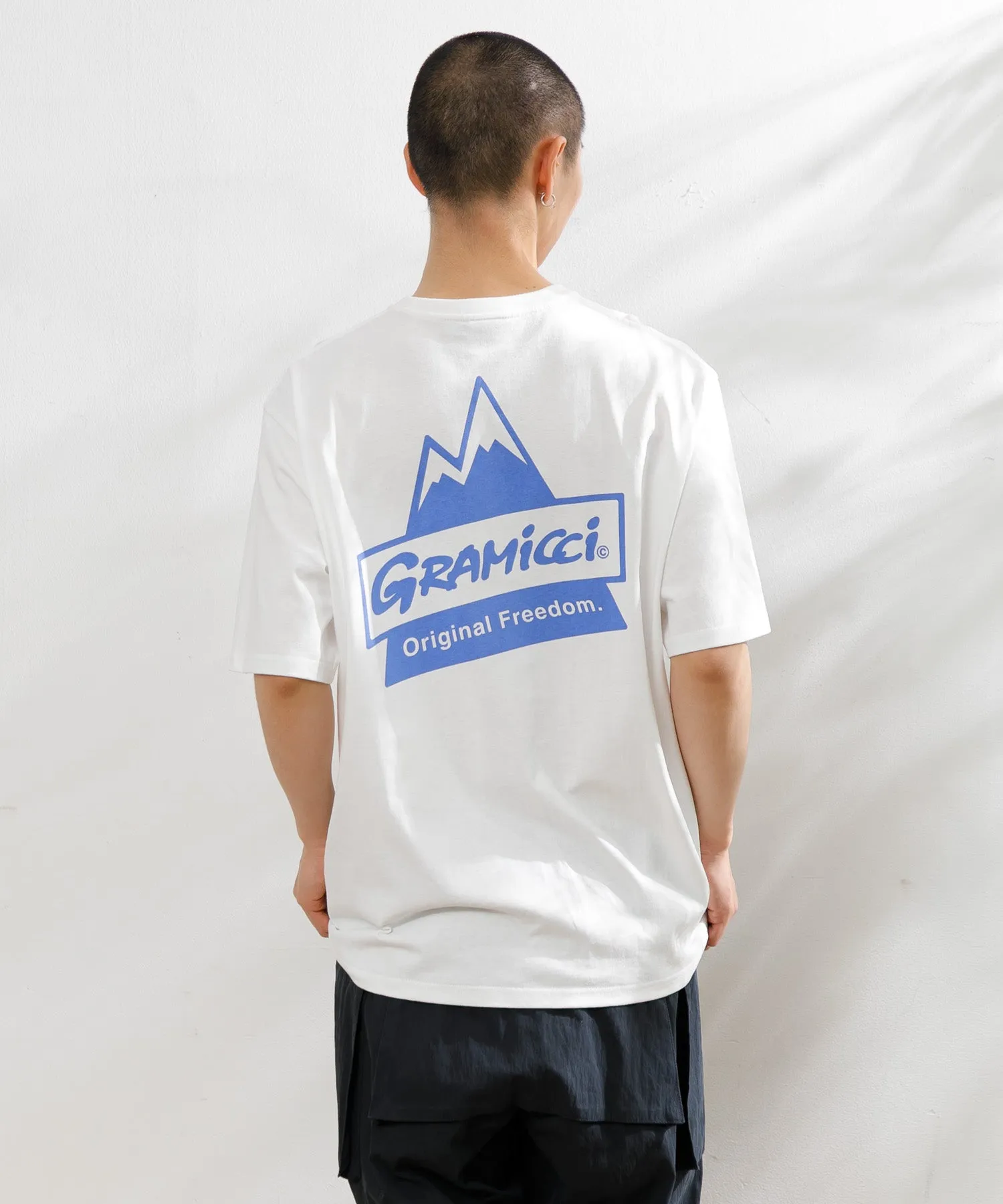 【MEN , WOMEN】GRAMICCI PEAK TEE
