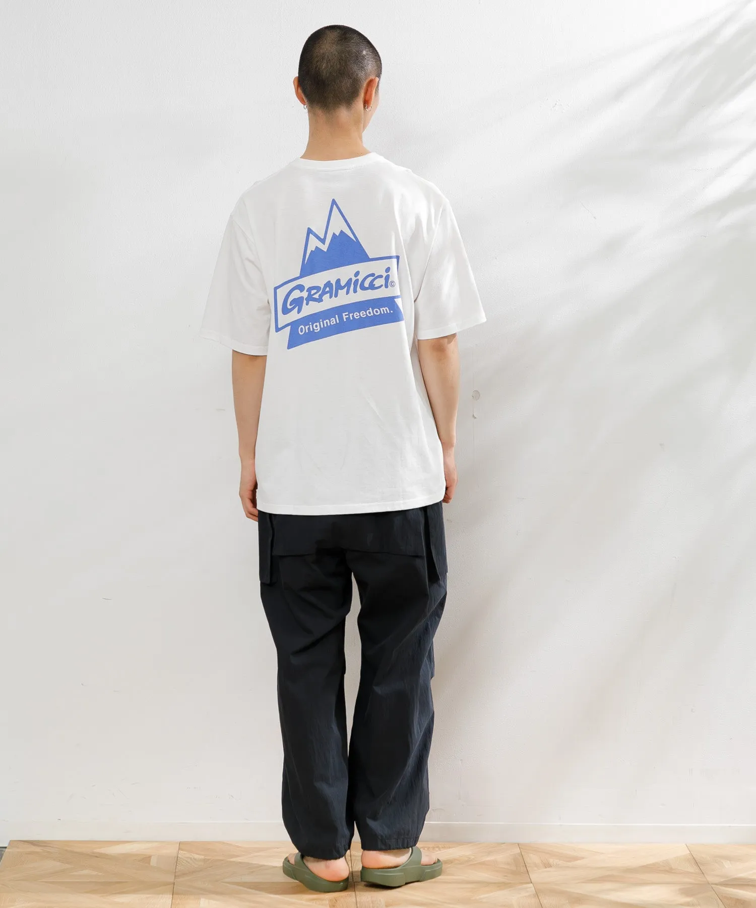 【MEN , WOMEN】GRAMICCI PEAK TEE