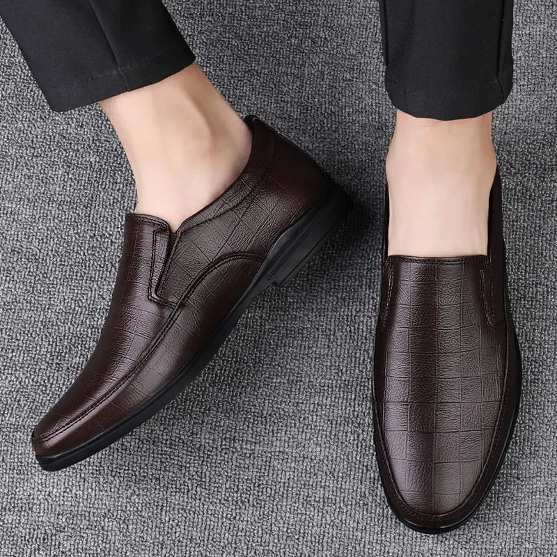 Men's Classic Slip On Dress Shoes Non-Slip Waterproof Business Formal Derby Shoes Low Top Formal Oxford Shoes(Brown,7.5)