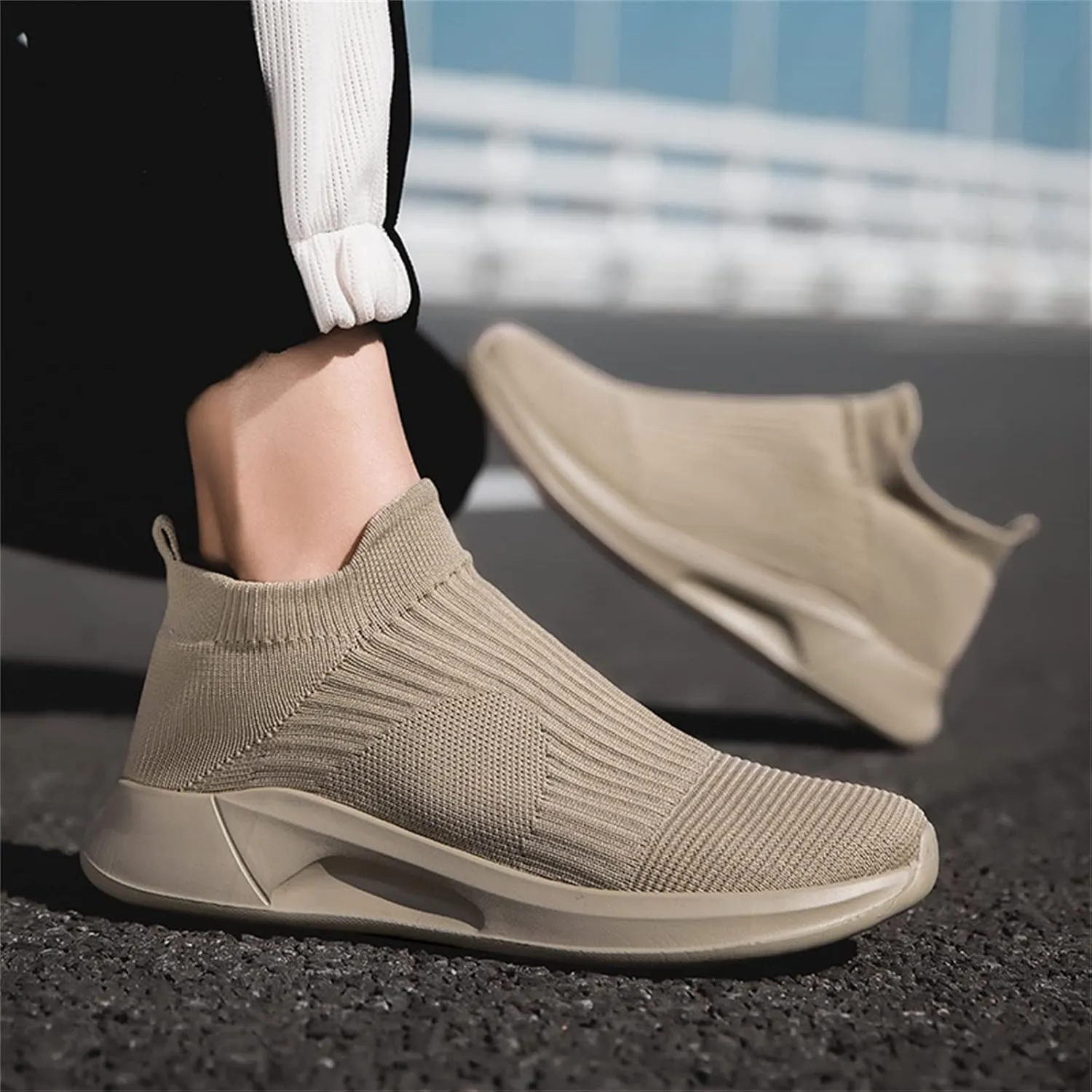Slip On Sock Shoes for Men Fashion Fly Woven Mesh Sports Shoes Lightweight Soft Flat Bottom Hiking Sneakers