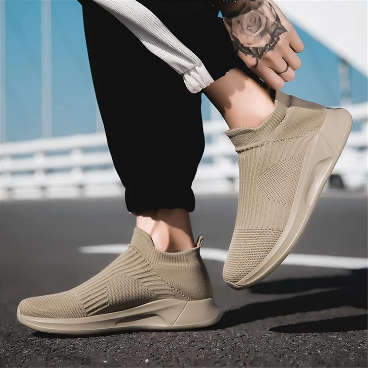 Slip On Sock Shoes for Men Fashion Fly Woven Mesh Sports Shoes Lightweight Soft Flat Bottom Hiking Sneakers