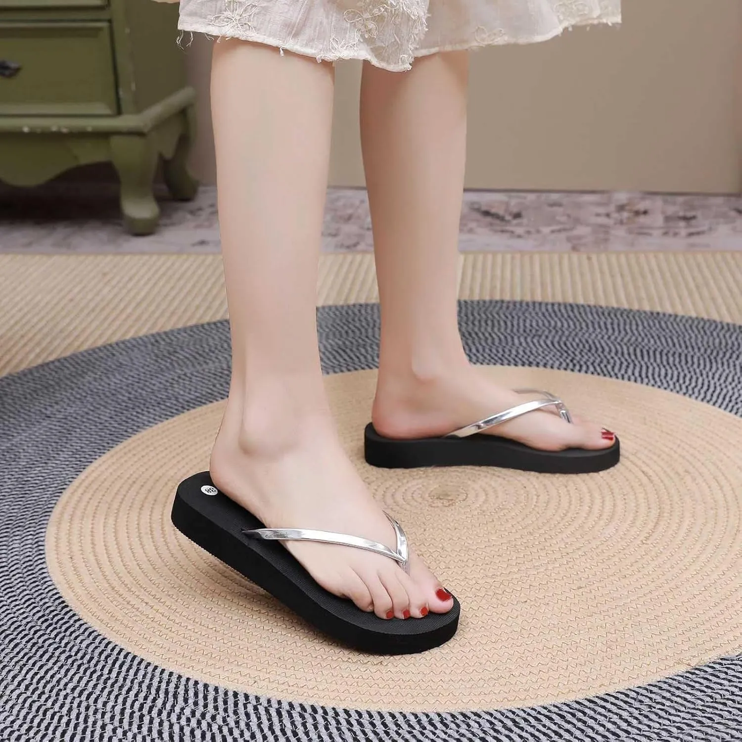 Women Summer Flat Flip Flops Comfort Flats Slippers Lightweight Clip Toe Thong Slides Sandals Beach Shoes